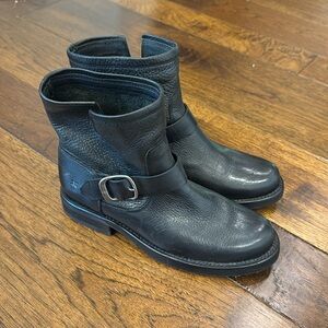 Frye Veronica Flex Bootie